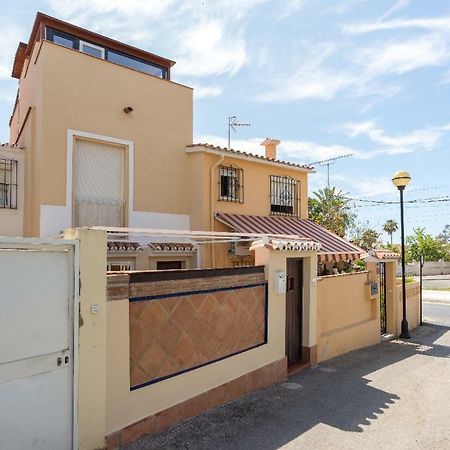 Cozy Loft Near The Beach Τορρεμολίνος Εξωτερικό φωτογραφία