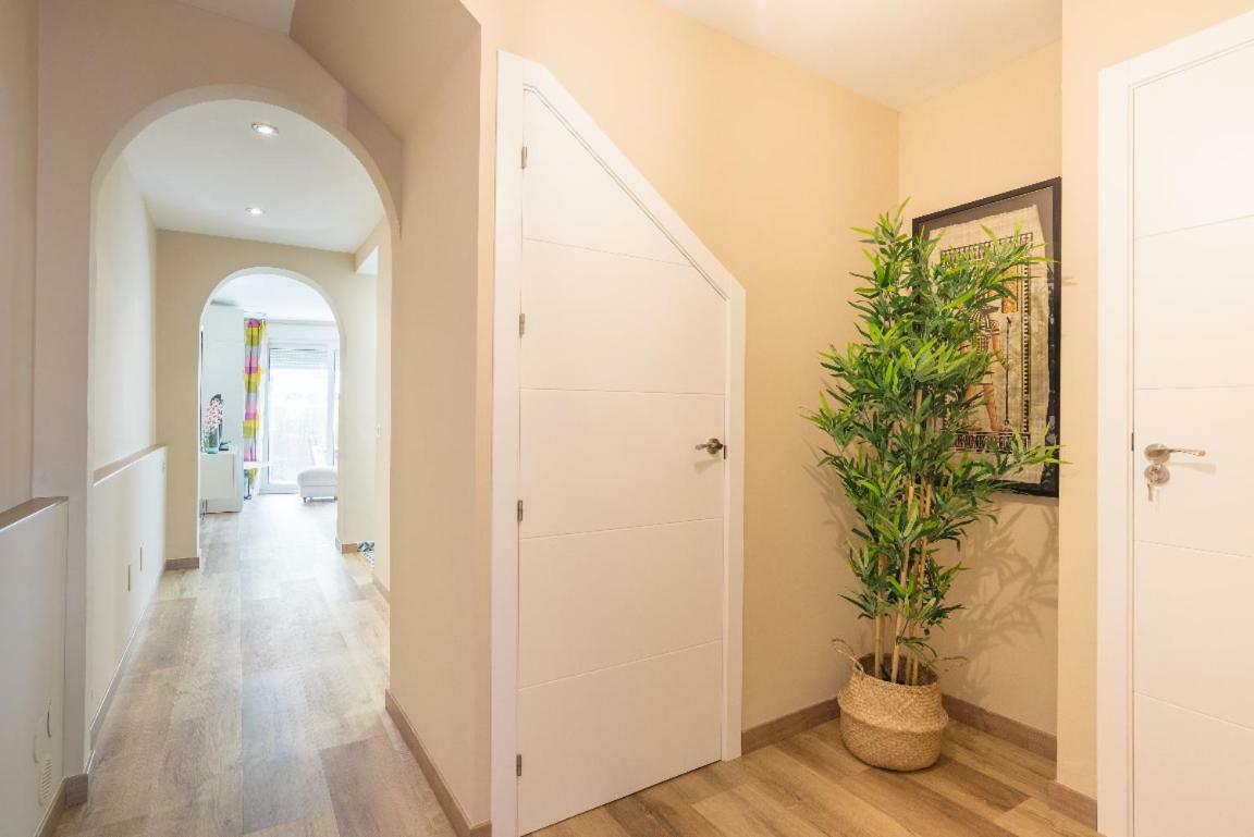 Cozy Loft Near The Beach Τορρεμολίνος Εξωτερικό φωτογραφία